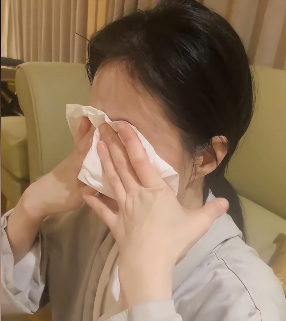 大骨架还瘦的女明星_蒋欣暴瘦崩溃_娱乐圈身材焦虑