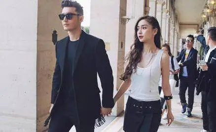 黄晓明baby暗秀恩爱_明星情侣行李箱_各女明星的行李箱颜色