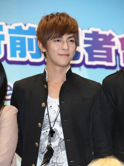 汪东城被曝将离团不续约 飞轮海合体遥遥无期