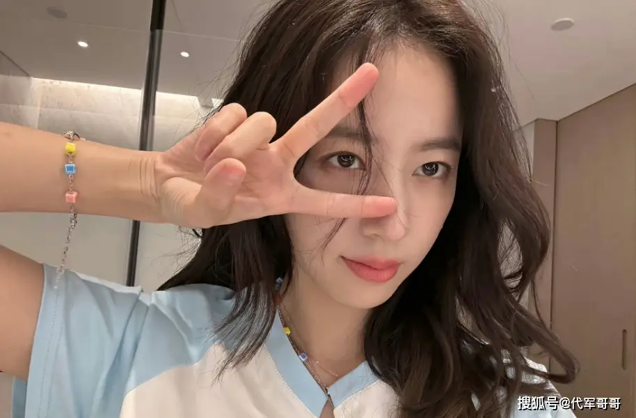 安徽著名女演员_7月出生的女明星_安徽女星