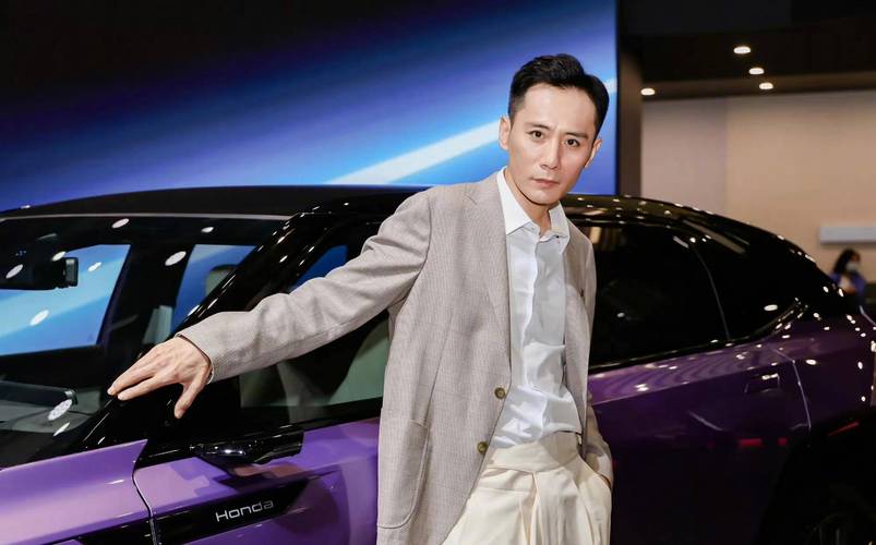 刘烨暴瘦到138斤！娱乐圈最瘦的明星有多拼？