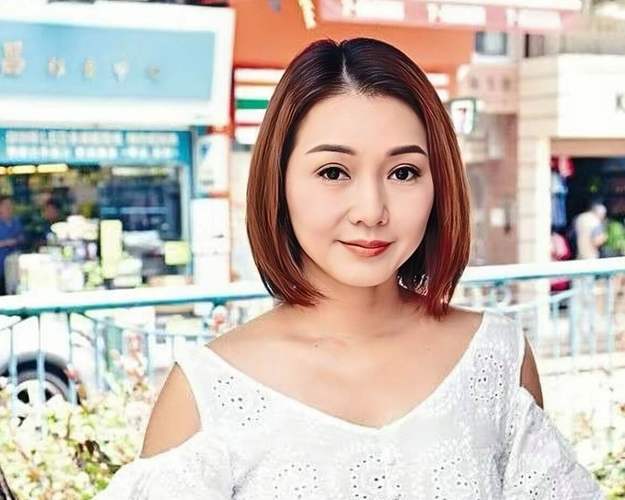 香港娱乐圈高学历才女：光环之下的真实困境