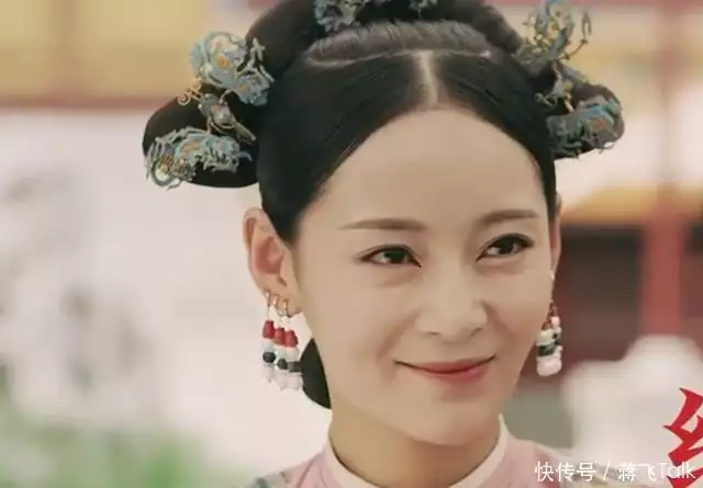 王媛可摔倒展现格局_女明星摔跤秀_王媛可红毯摔跤表情管理